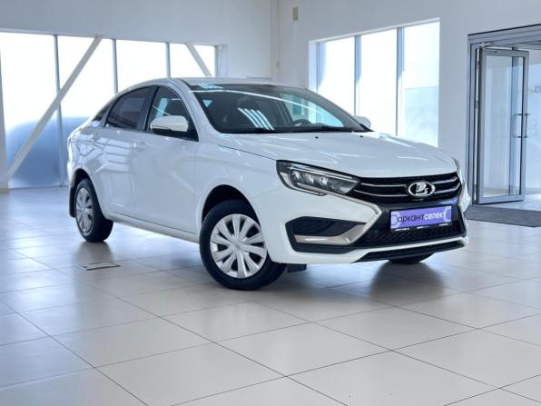Lada (ВАЗ) Vesta I Рестайлинг (NG) с пробегом 2023 года, цена 1 235 000 рублей, 70045 км, седан, Автокод Объявления
