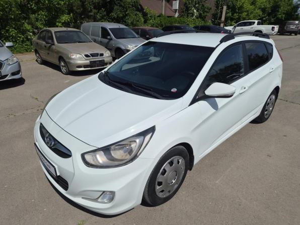 Hyundai Solaris I с пробегом 2012 года, цена 760 000 рублей, 153130 км, хэтчбек, Автокод Объявления