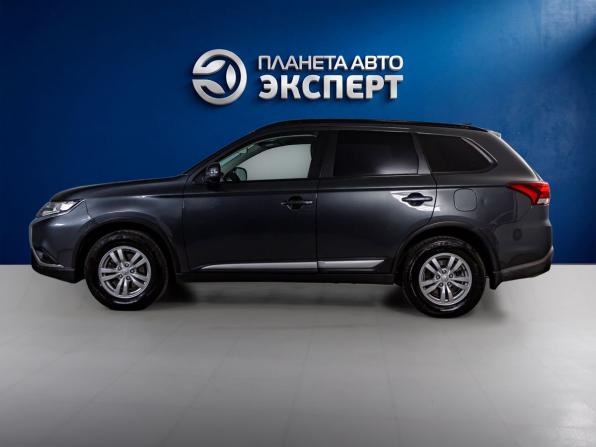 Mitsubishi Outlander III Рестайлинг 3 с пробегом 2022 года, цена 2 720 000 рублей, 55461 км, внедорожник, Автокод Объявления