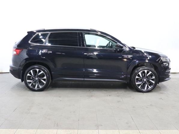 Skoda Karoq I Рестайлинг с пробегом 2024 года, цена 2 979 000 рублей, 63457 км, внедорожник, Автокод Объявления