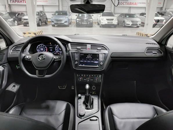 Volkswagen Tiguan II с пробегом 2017 года, цена 2 655 000 рублей, 180251 км, внедорожник, Автокод Объявления