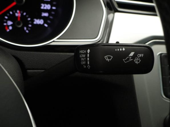 Volkswagen Passat B8 с пробегом 2015 года, цена 1 450 000 рублей, 216254 км, седан, Автокод Объявления