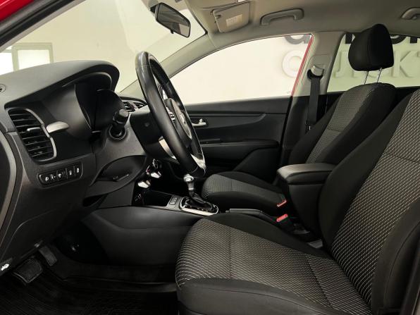 Kia Rio IV с пробегом 2017 года, цена 1 390 000 рублей, 55000 км, седан, Автокод Объявления