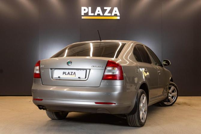 Skoda Octavia II (A5) Рестайлинг с пробегом 2013 года, цена 520 000 рублей, 240274 км, лифтбек, Автокод Объявления