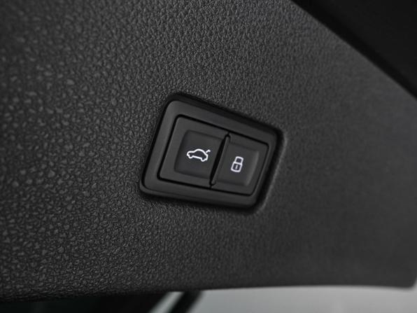 Audi Q8 I (4M) с пробегом 2022 года, цена 7 899 000 рублей, 36160 км, внедорожник, Автокод Объявления