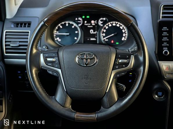 Toyota Land Cruiser Prado 150 Series Рестайлинг 3 с пробегом 2022 года, цена 7 990 000 рублей, 31690 км, внедорожник, Автокод Объявления