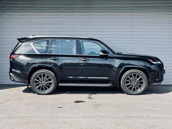 Lexus LX IV с пробегом 2024 года, цена 20 860 000 рублей, 18 км, внедорожник, Автокод Объявления