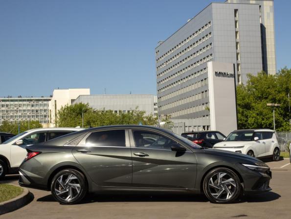 Hyundai Elantra VII (CN7) Рестайлинг с пробегом 2024 года, цена 2 088 000 рублей, 65793 км, седан, Автокод Объявления
