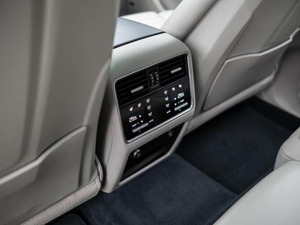 Porsche Cayenne III с пробегом 2018 года, цена 6 750 000 рублей, 117419 км, внедорожник, Автокод Объявления