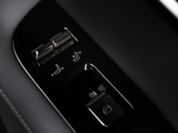 Zeekr 001 I с пробегом 2023 года, цена 5 499 000 рублей, 40165 км, лифтбек, Автокод Объявления