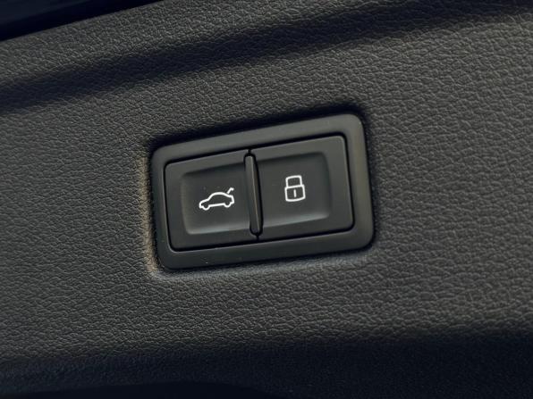 Audi A5 II (F5) Рестайлинг с пробегом 2022 года, цена 4 390 000 рублей, 35389 км, лифтбек, Автокод Объявления