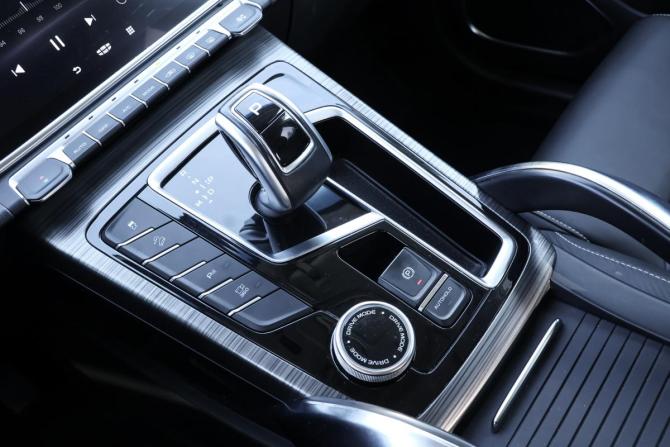 Geely Atlas Pro с пробегом 2023 года, цена 2 148 000 рублей, 55207 км, внедорожник, Автокод Объявления