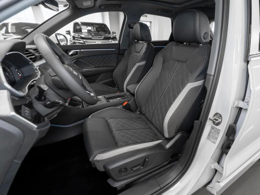 Audi Q3 II (F3) Москва  - изображение 9