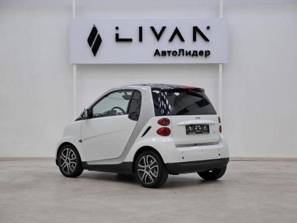 Smart Fortwo II с пробегом 2009 года, цена 599 000 рублей, 194000 км, хэтчбек, Автокод Объявления