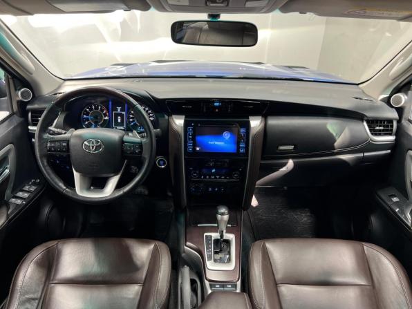 Toyota Fortuner II с пробегом 2017 года, цена 2 800 000 рублей, 166000 км, внедорожник, Автокод Объявления