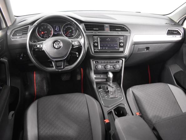 Volkswagen Tiguan II с пробегом 2018 года, цена 2 098 900 рублей, 133360 км, внедорожник, Автокод Объявления