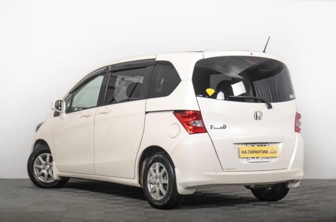 Honda Freed I Рестайлинг с пробегом 2012 года, цена 1 099 000 рублей, 143905 км, компактвэн, Автокод Объявления