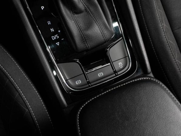 Skoda Karoq I с пробегом 2021 года, цена 2 537 000 рублей, 85242 км, внедорожник, Автокод Объявления