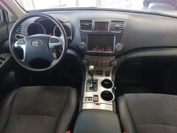 Toyota Highlander II (XU40) Рестайлинг с пробегом 2012 года, цена 1 740 000 рублей, 183300 км, внедорожник, Автокод Объявления