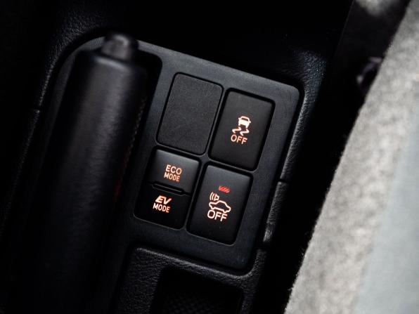 Toyota Vitz III (XP130) Рестайлинг 2 с пробегом 2017 года, цена 1 020 500 рублей, 140586 км, хэтчбек, Автокод Объявления