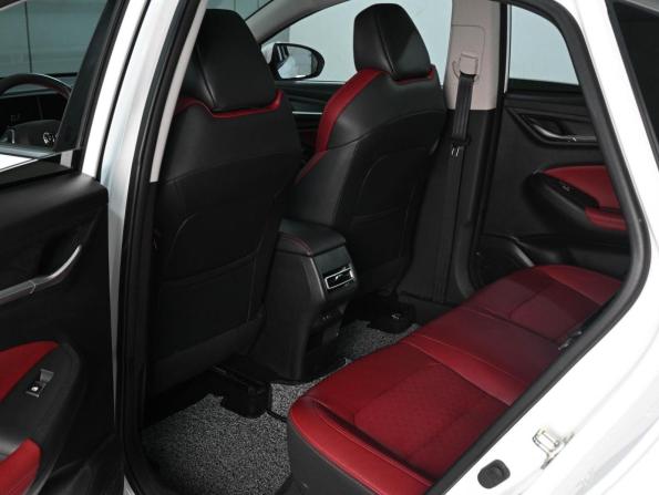 Changan Eado Plus с пробегом 2023 года, цена 1 659 000 рублей, 51732 км, седан, Автокод Объявления