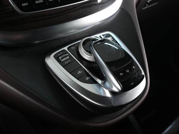 Mercedes-Benz V-Класс III (W447) с пробегом 2016 года, цена 6 649 000 рублей, 45567 км, минивэн, Автокод Объявления