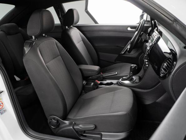 Volkswagen Beetle II (A5) с пробегом 2014 года, цена 1 569 000 рублей, 83249 км, хэтчбек, Автокод Объявления