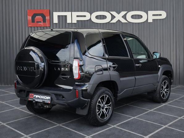 Lada (ВАЗ) Niva Travel I с пробегом 2024 года, цена 1 127 000 рублей, 6378 км, внедорожник, Автокод Объявления