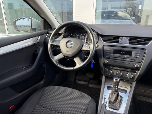Skoda Octavia III (A7) с пробегом 2013 года, цена 950 000 рублей, 145900 км, лифтбек, Автокод Объявления