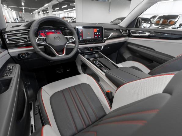 Volkswagen Teramont I Рестайлинг (China Market) с пробегом 2026 года, цена 5 550 000 рублей, 50 км, внедорожник, Автокод Объявления