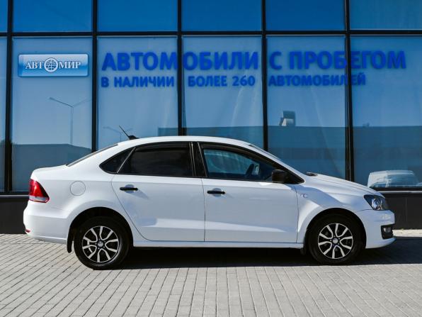 Volkswagen Polo V Рестайлинг с пробегом 2018 года, цена 1 149 000 рублей, 60000 км, седан, Автокод Объявления
