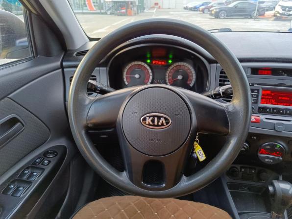 Kia Rio II Рестайлинг с пробегом 2011 года, цена 590 000 рублей, 173330 км, седан, Автокод Объявления