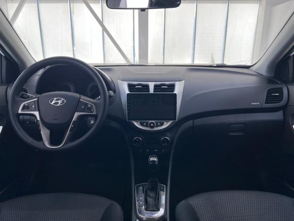Hyundai Solaris I Рестайлинг с пробегом 2015 года, цена 1 090 000 рублей, 97970 км, хэтчбек, Автокод Объявления
