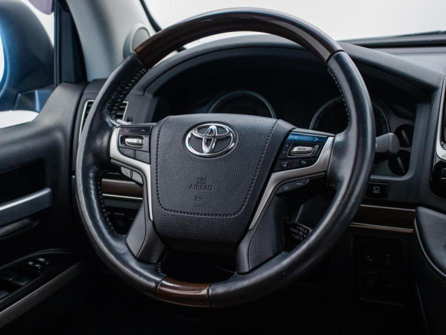 Toyota Land Cruiser 200 Series Рестайлинг 2 Москва  - изображение 15