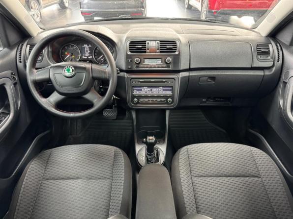 Skoda Roomster I Рестайлинг с пробегом 2011 года, цена 698 000 рублей, 239267 км, минивэн, Автокод Объявления