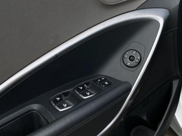 Hyundai Santa Fe III с пробегом 2014 года, цена 1 599 000 рублей, 209821 км, внедорожник, Автокод Объявления