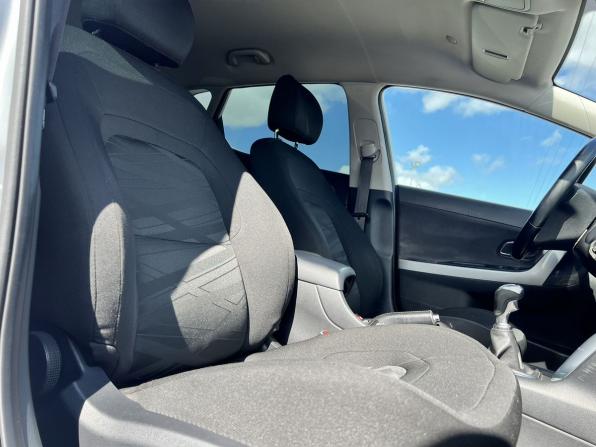 Kia Ceed II Рестайлинг с пробегом 2015 года, цена 870 000 рублей, 200000 км, хэтчбек, Автокод Объявления