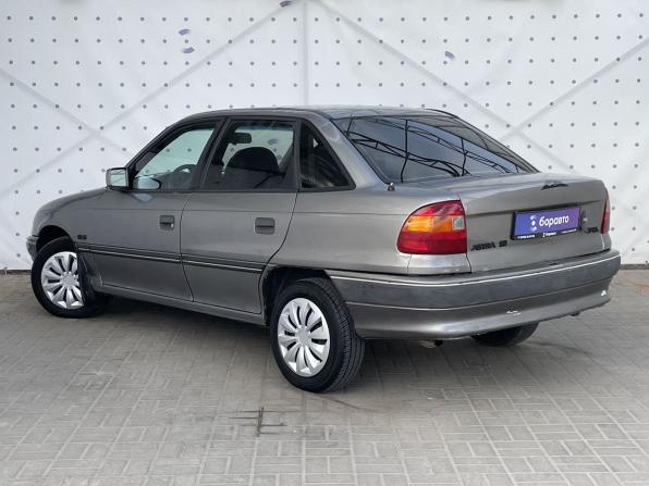 Opel Astra F с пробегом 1993 года, цена 150 000 рублей, 455844 км, седан, Автокод Объявления