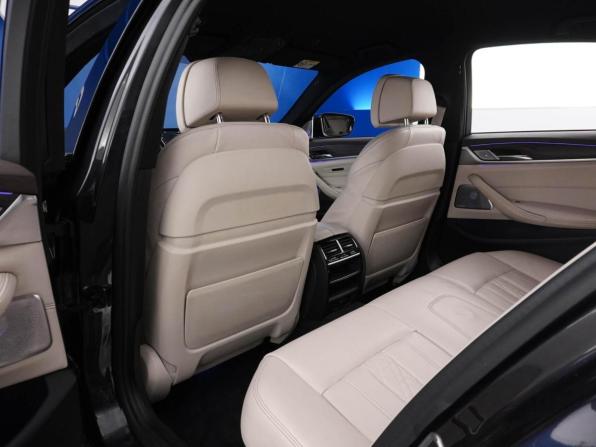 BMW 5 серии VII (G30/G31/G38) с пробегом 2018 года, цена 3 987 444 рубля, 118357 км, седан, Автокод Объявления
