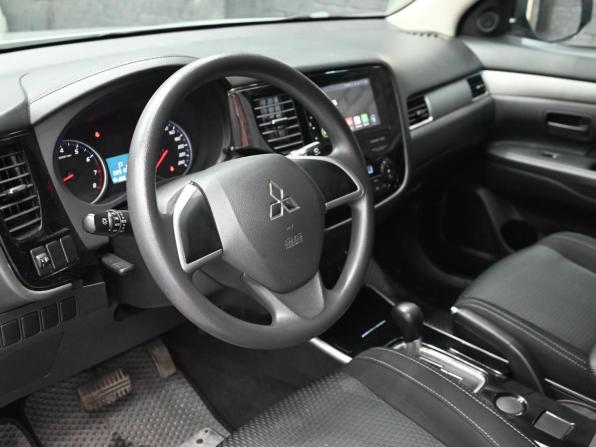 Mitsubishi Outlander III Рестайлинг 2 с пробегом 2017 года, цена 1 930 000 рублей, 89185 км, внедорожник, Автокод Объявления
