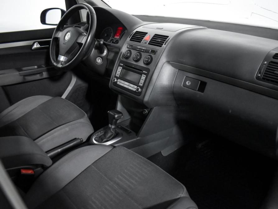 Volkswagen Touran I Рестайлинг Санкт-Петербург  - изображение 13