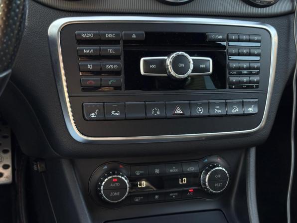 Mercedes-Benz GLA I (X156) с пробегом 2015 года, цена 1 700 000 рублей, 246083 км, внедорожник, Автокод Объявления