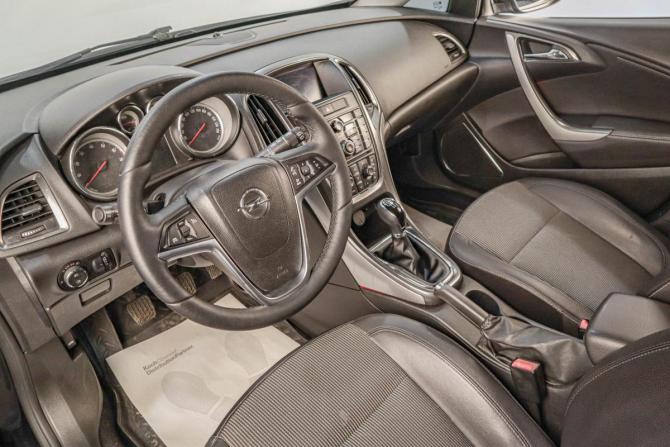 Opel Astra J с пробегом 2012 года, цена 869 000 рублей, 153000 км, хэтчбек, Автокод Объявления
