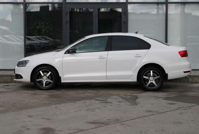 Volkswagen Jetta VI с пробегом 2013 года, цена 1 090 000 рублей, 198445 км, седан, Автокод Объявления