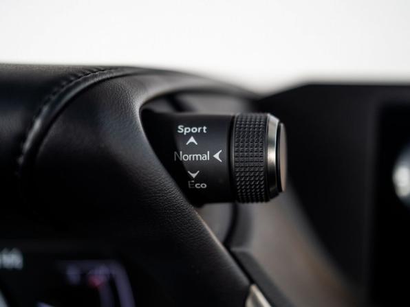 Lexus ES VII с пробегом 2020 года, цена 3 775 000 рублей, 97598 км, седан, Автокод Объявления
