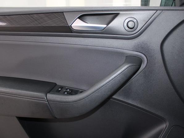 Volkswagen Polo VI с пробегом 2021 года, цена 1 799 900 рублей, 105200 км, лифтбек, Автокод Объявления