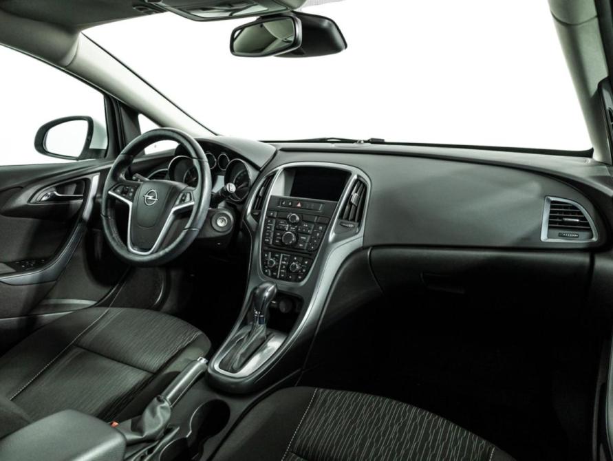 Opel Astra J Рестайлинг Санкт-Петербург  - изображение 9