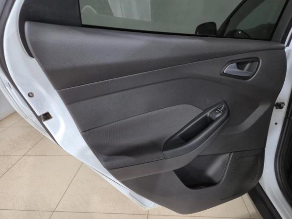 Ford Focus III с пробегом 2013 года, цена 870 000 рублей, 175242 км, универсал, Автокод Объявления