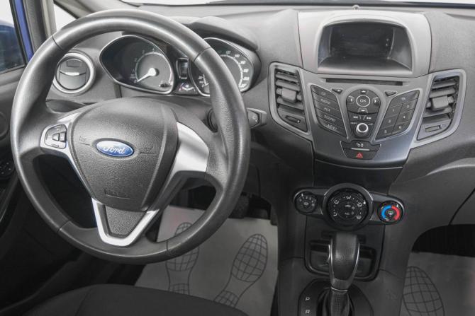Ford Fiesta Mk6 Рестайлинг с пробегом 2016 года, цена 669 000 рублей, 211000 км, хэтчбек, Автокод Объявления