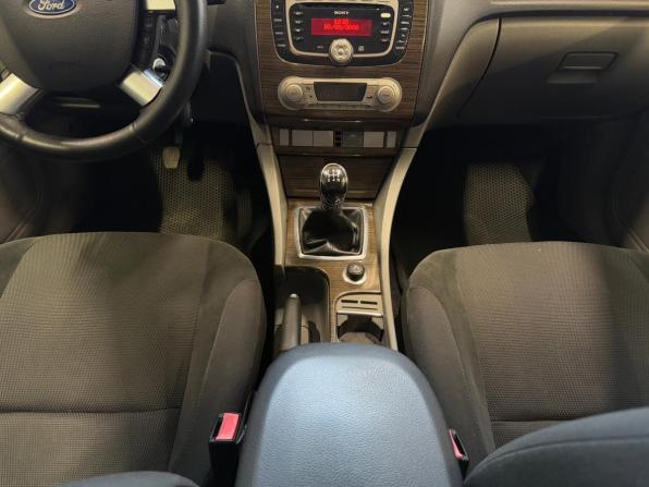 Ford Focus II Рестайлинг с пробегом 2008 года, цена 599 000 рублей, 227000 км, седан, Автокод Объявления